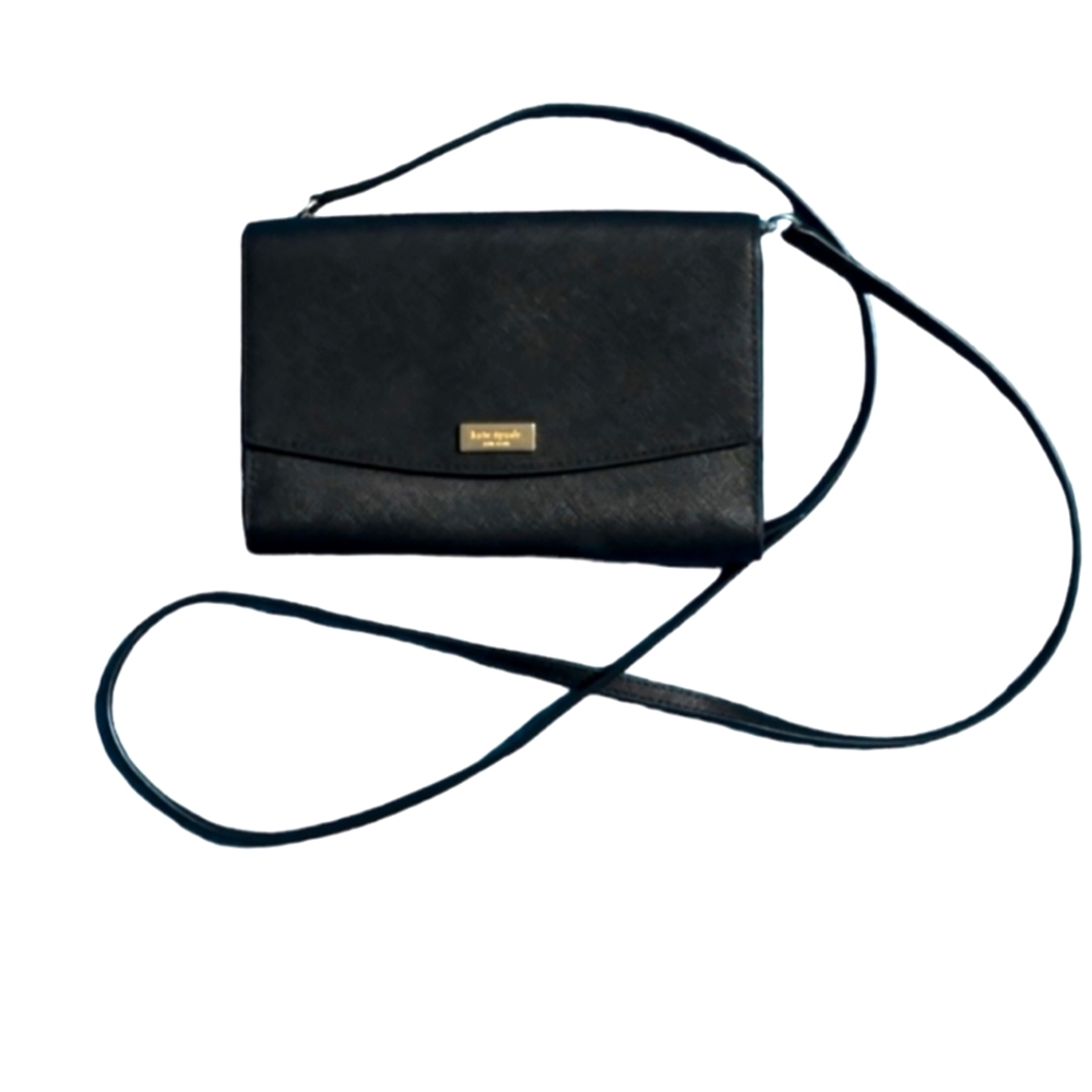 Kate spade EUC leather crossbody wallet purse.